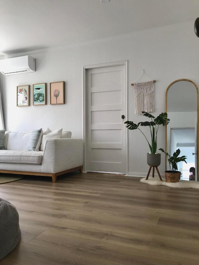 Bright & Comfy Stay In Newly Renovated Home With Parking Окленд Экстерьер фото